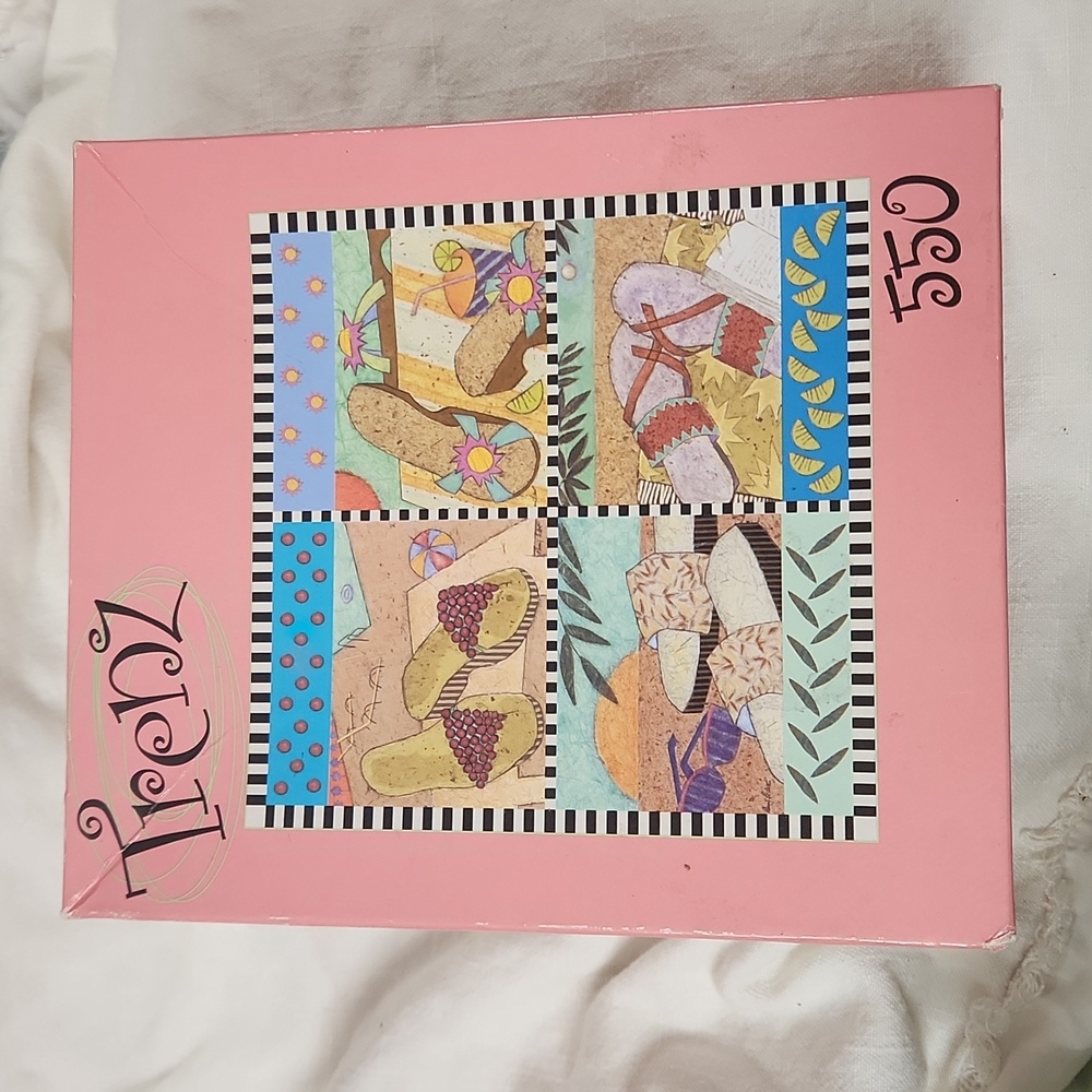2005 Trenz Sandal Flip Flop Puzzle 550 pics Never Opened